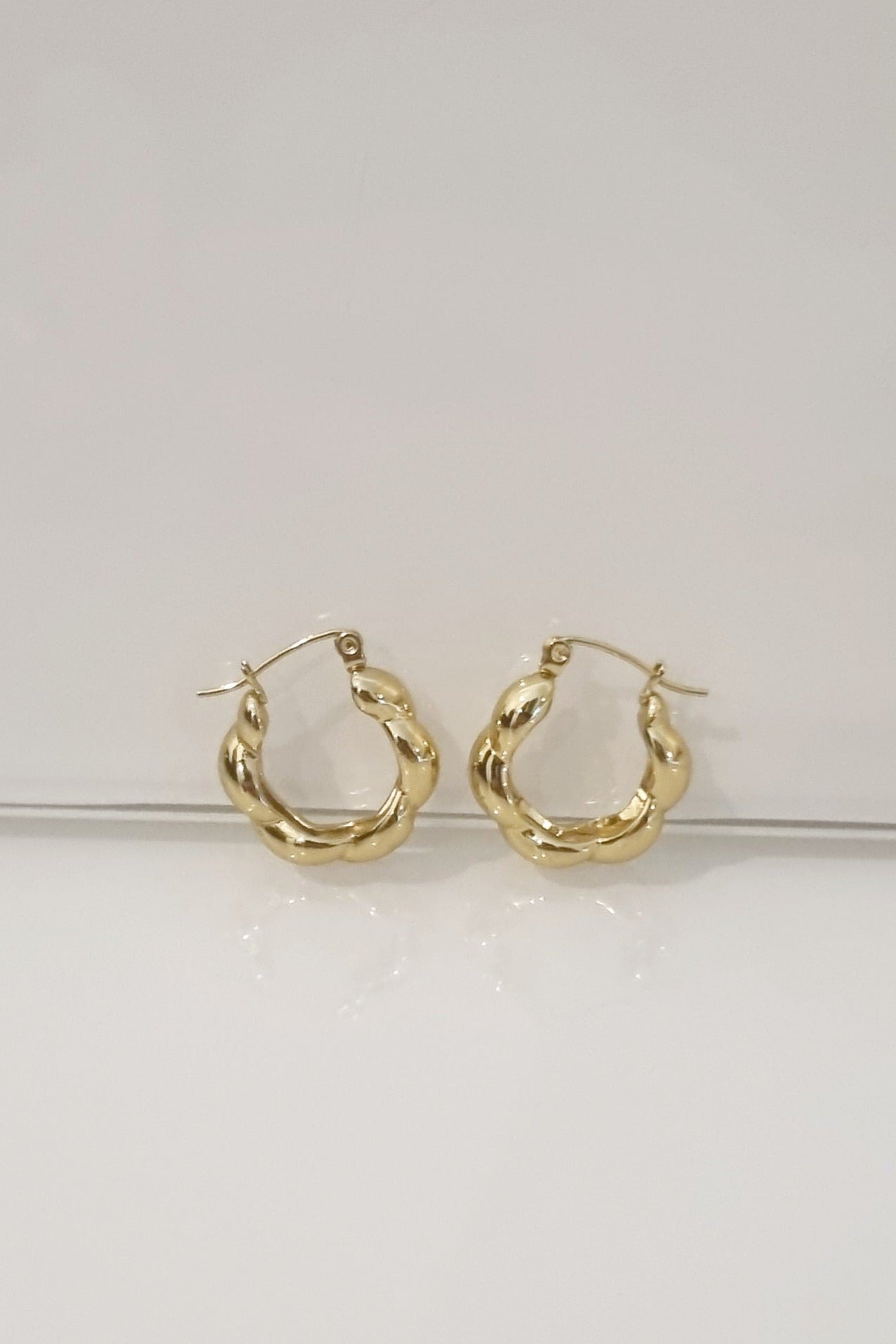 boucle d'oreilles créoles torsadée