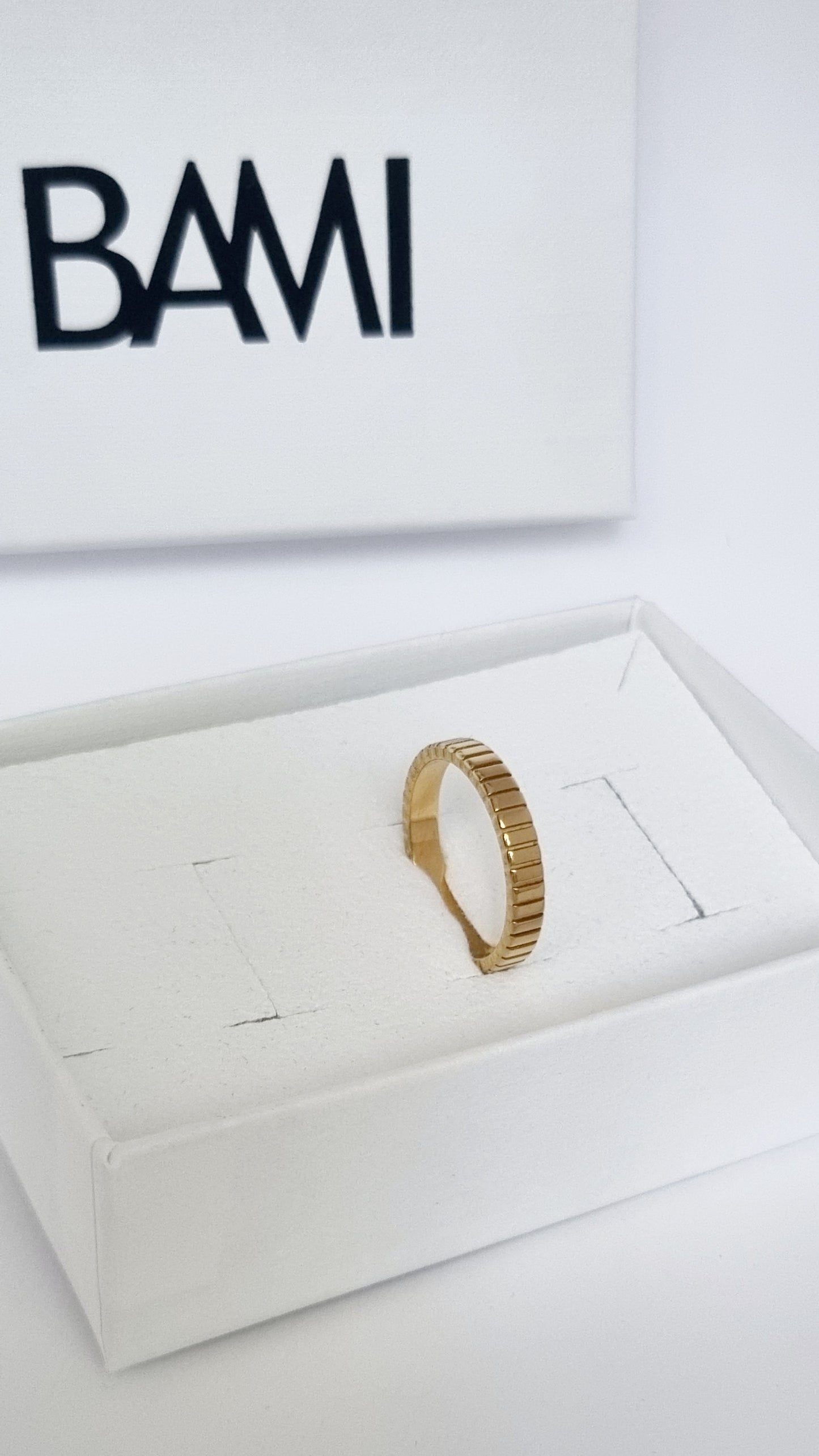 Bague anneau strié à empiler