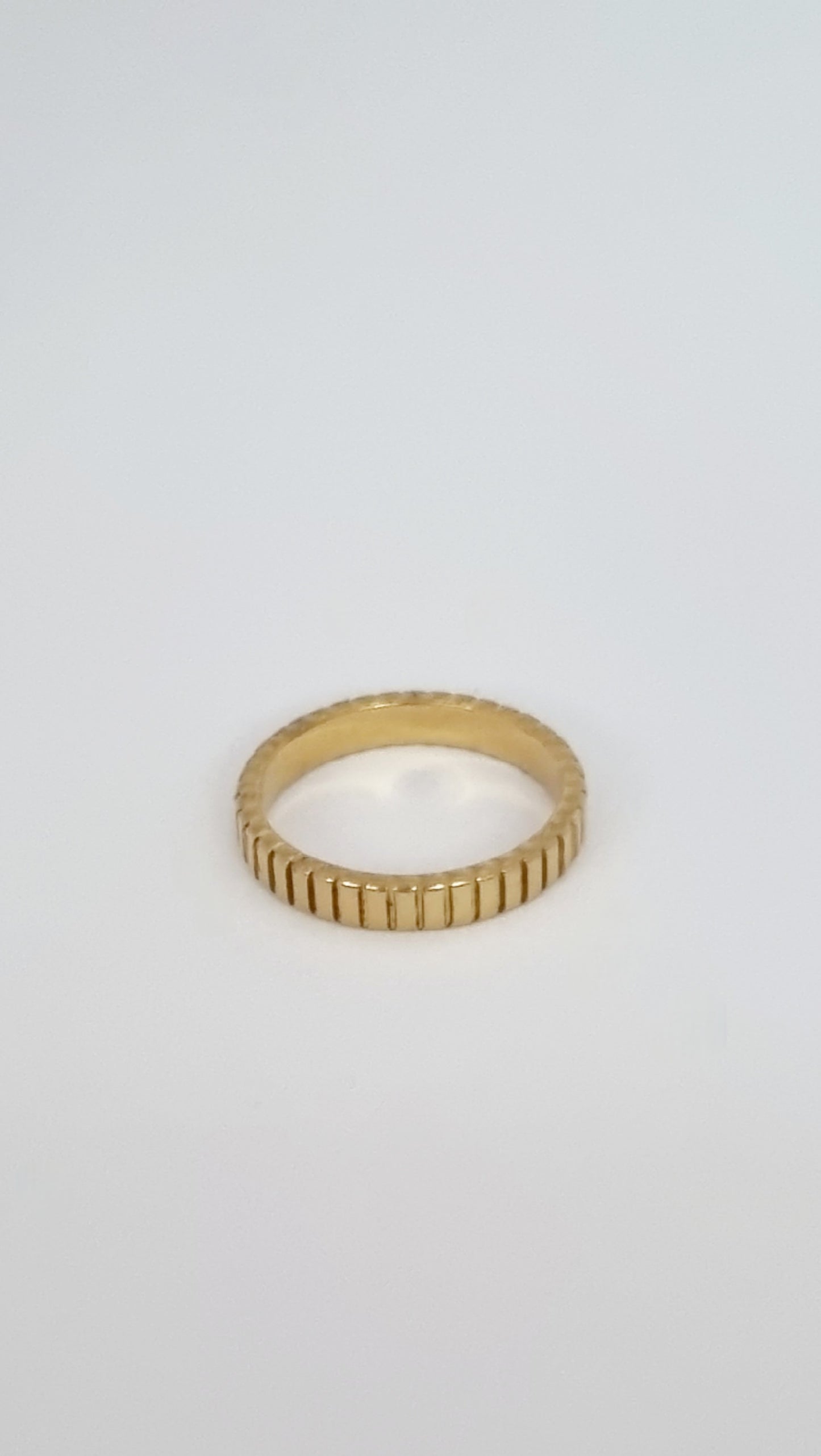 Bague anneau strié à empiler