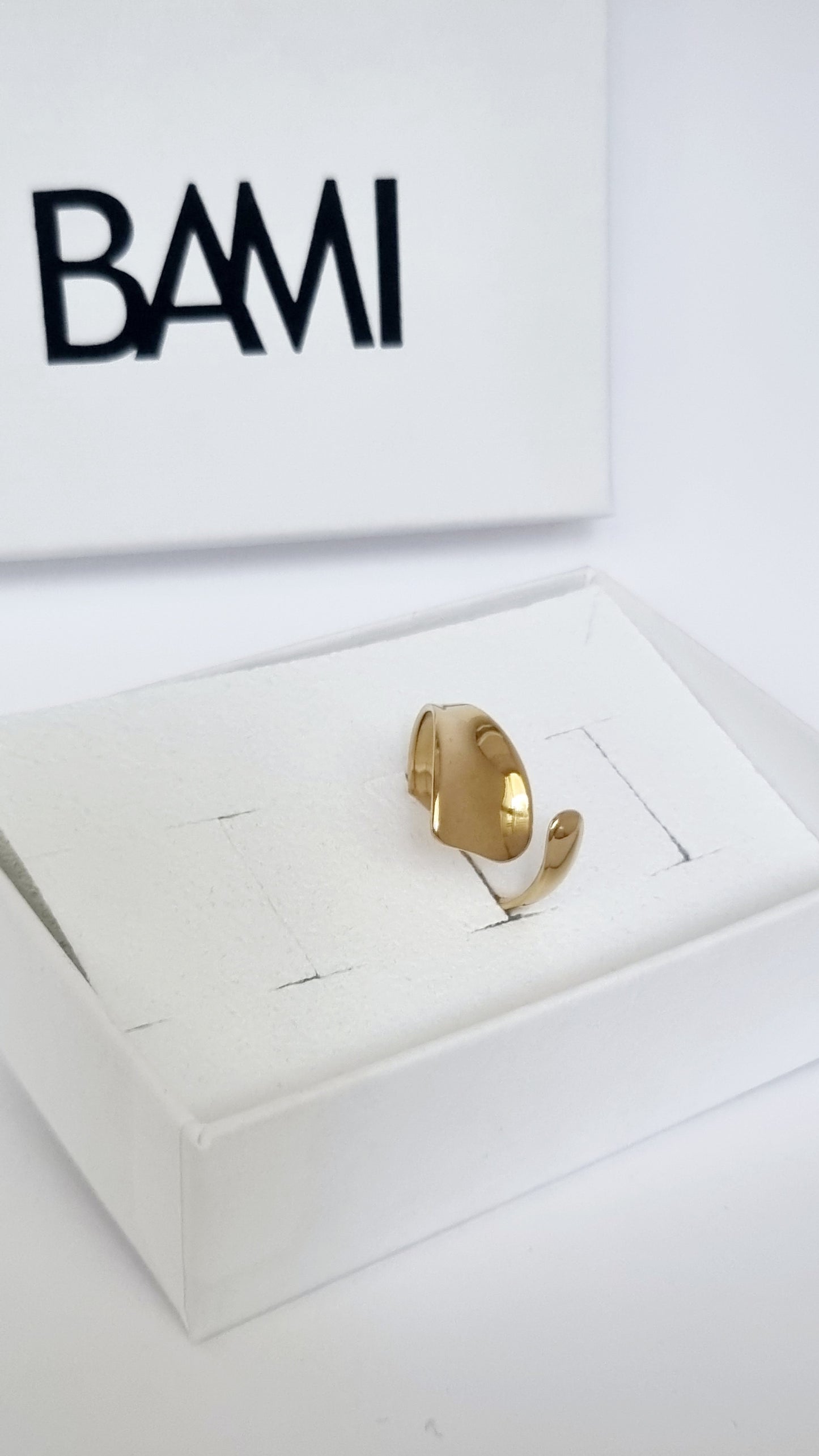 Bague asymétrique bande ajustable