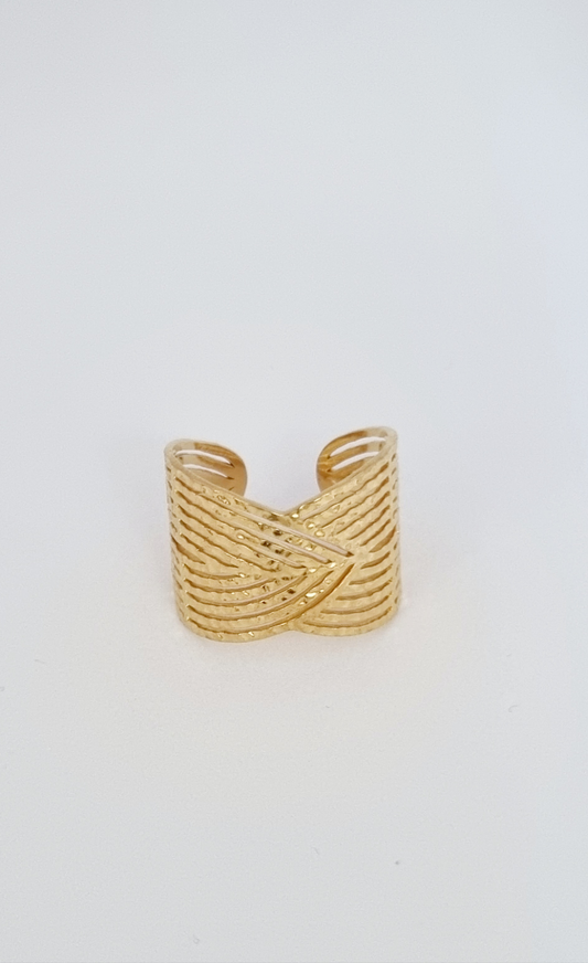Bague ciselée triangle