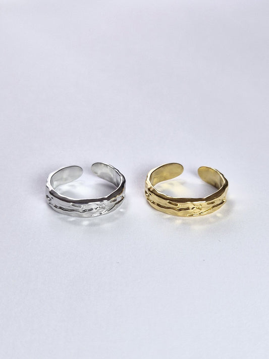 Bague texturée ouverte