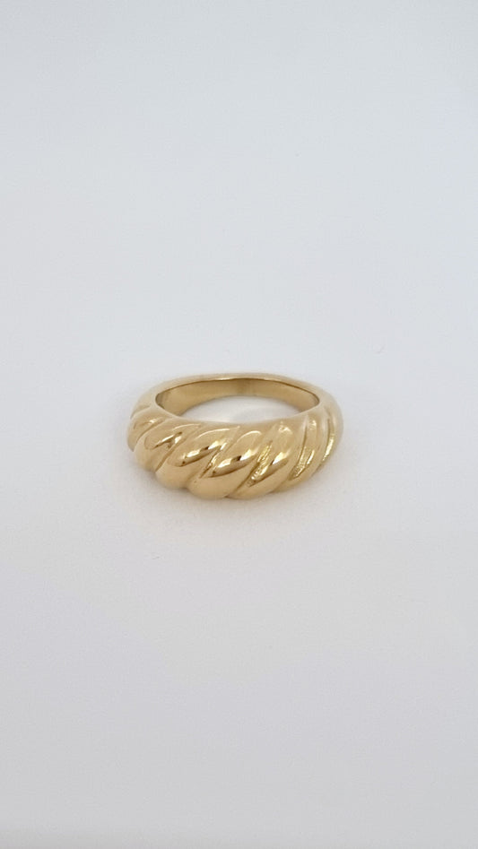 Bague relief croissant